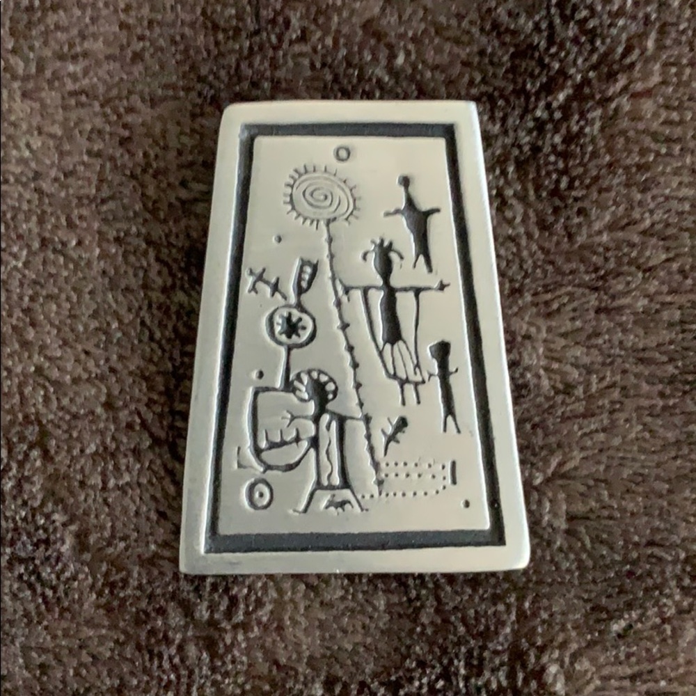Urban Fatishe Silver brooch